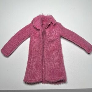 Vtg Mary Kate and Ashley Sweet 16 Doll 2001: Ashley Pink Fuzzy Coat